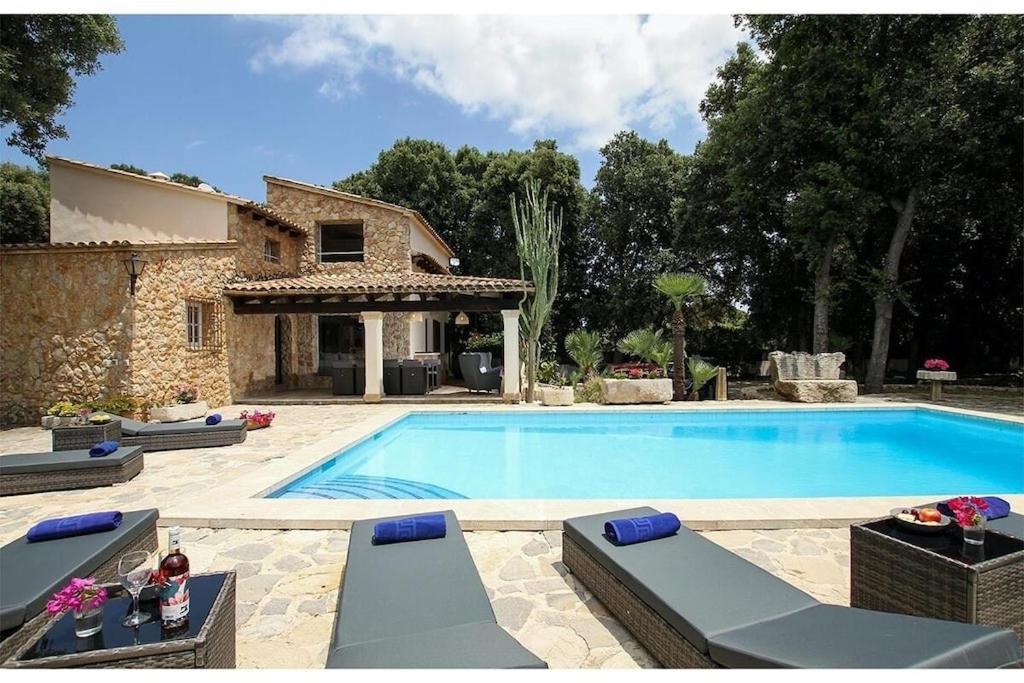 Spectacular Newly Renovated In Pollensa By Renthousing Port de Pollença
