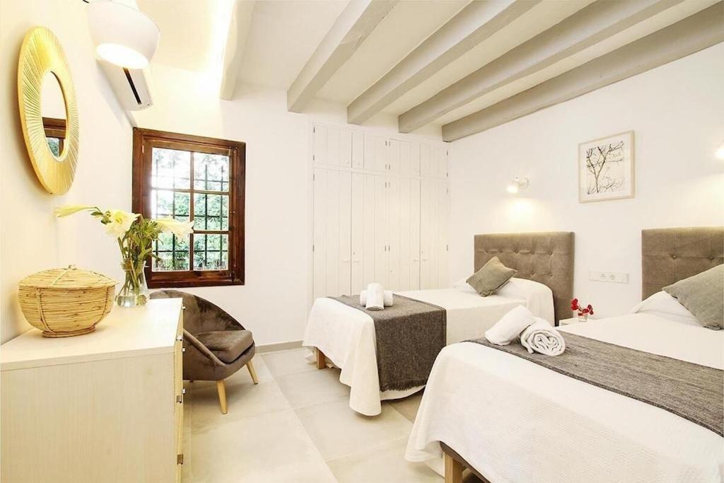 Spectacular Newly Renovated In Pollensa By Renthousing Villa *