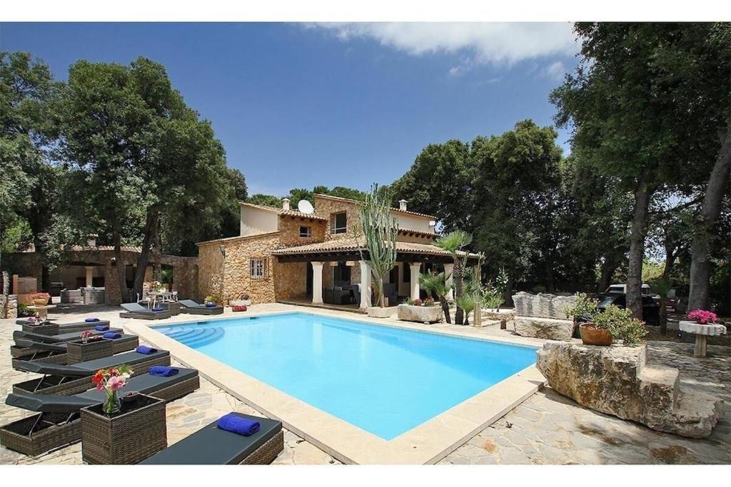 Spectacular Newly Renovated In Pollensa By Renthousing Villa Port de Pollença