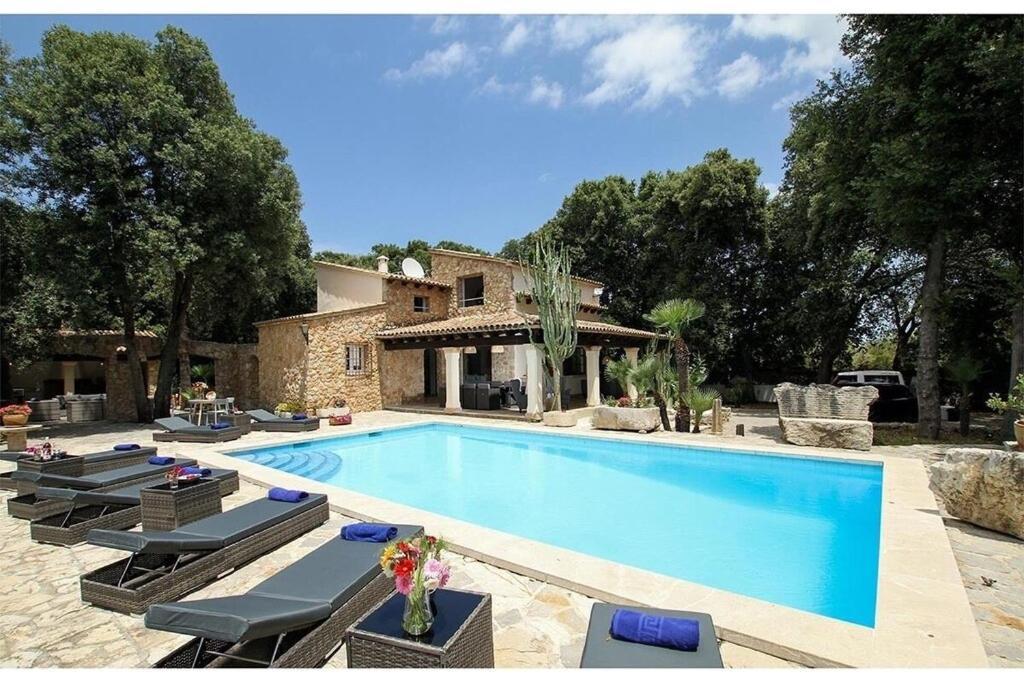 Spectacular Newly Renovated In Pollensa By Renthousing Villa Port de Pollença