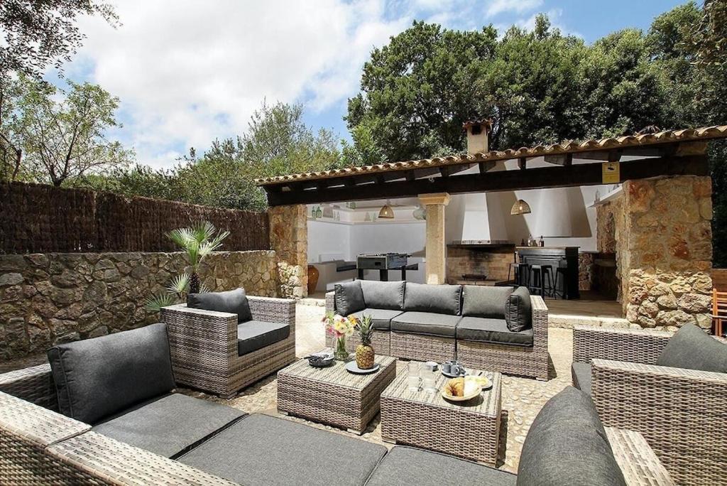 Spectacular Newly Renovated In Pollensa By Renthousing Villa *