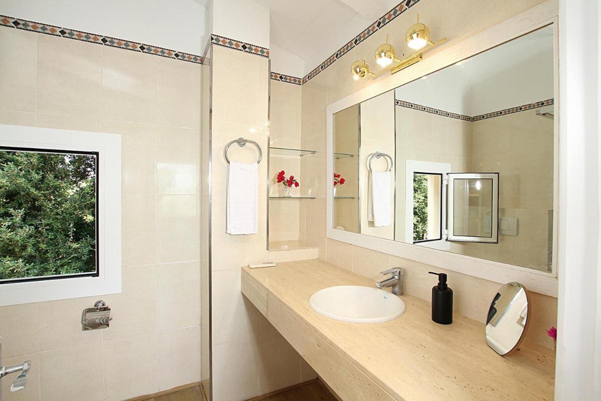 Villa Spectacular Newly Renovated In Pollensa By Renthousing Port de Pollença